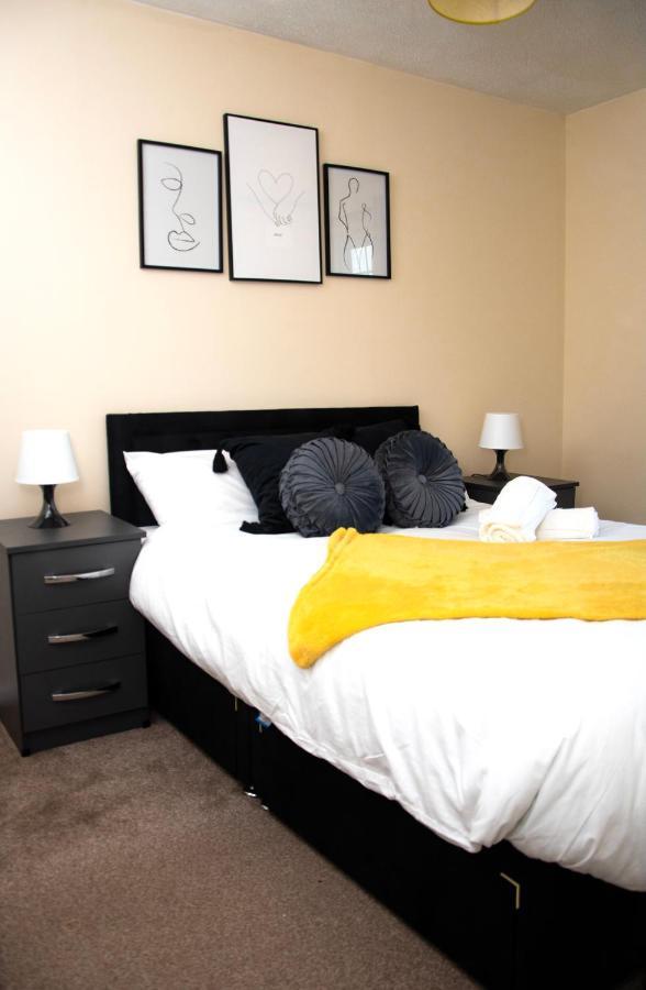 Xb Property - Comfy House Perfect For Families Contractors Relocators West Bromwich Eksteriør bilde